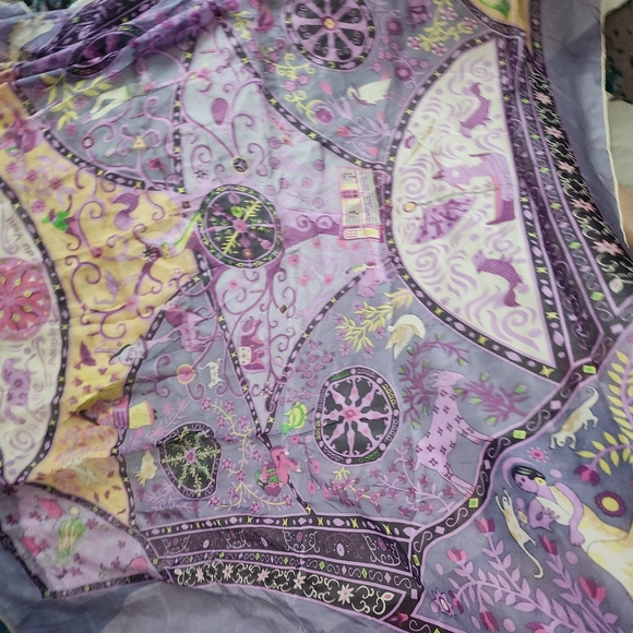 💓 Hermes Purple and Lavender Patterned Scarf - Picture 10 of 17
